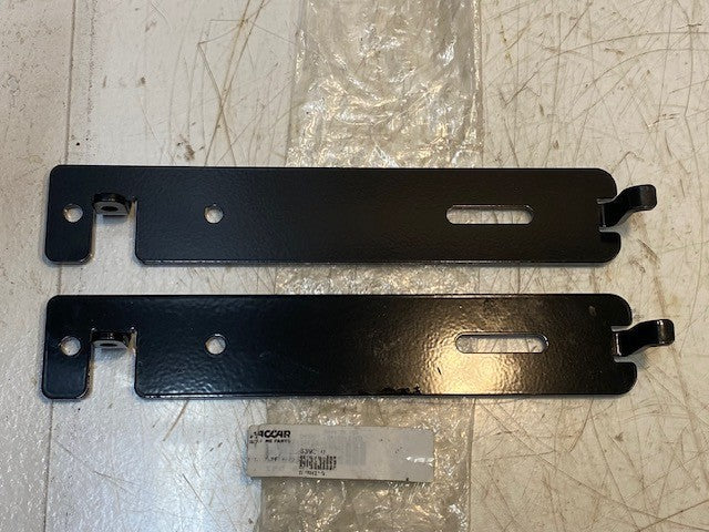 2 Qty of Paccar 639310 Suspension Bushing Brackets License Plate Brackets -2 Qty