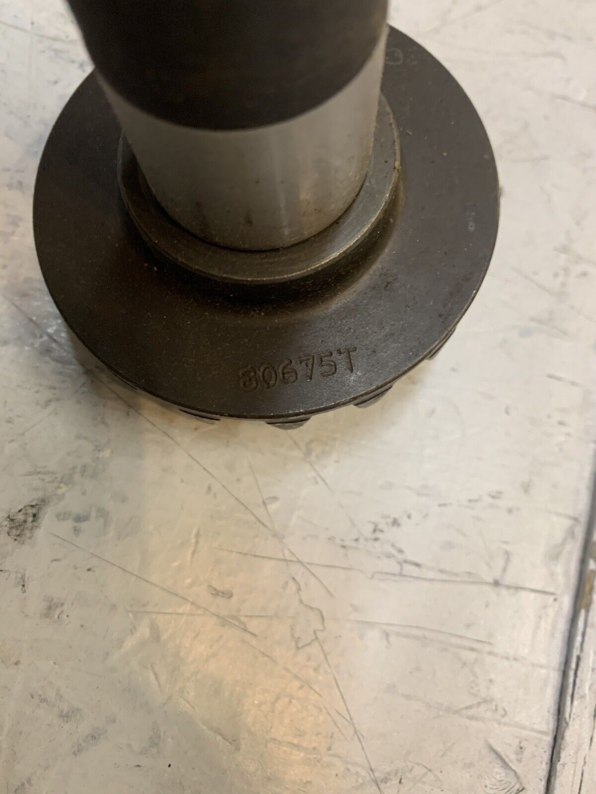 Snapping Roll Shaft for John Deere 17 Teeth | 18-3/4” Long -Measurements In Pics