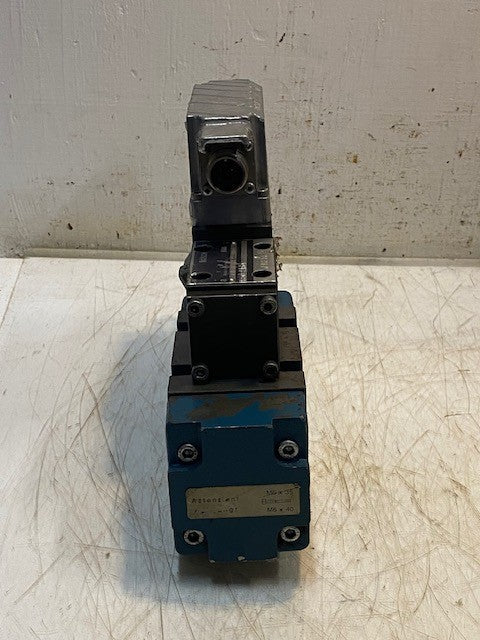 Bosch Hydraulic Proportional Directional Servo Valve Unit 0811404700PT | RS02164