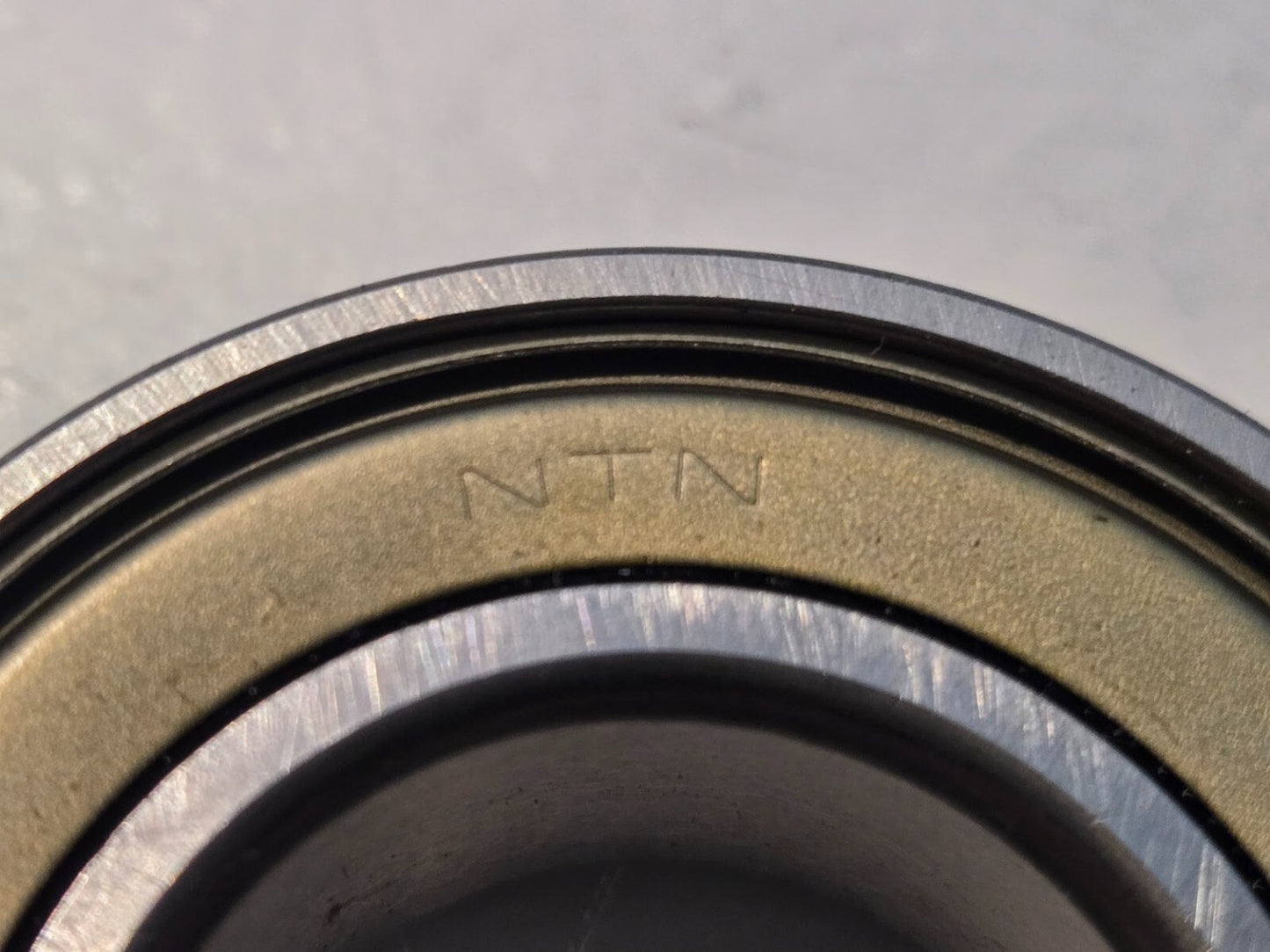 5 Quantity of NTN AL205 Insert Bearings 52mm OD 15mm Thick 25.4mm ID (5 Qty)