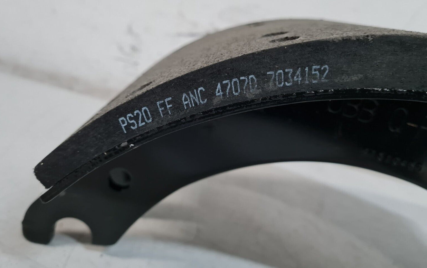 UBB Q-PLUS Brake Shoe 41310450 | PS20 FF CAM 4707D | 4707