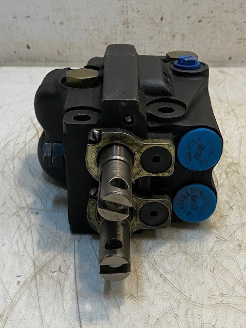 Clark Terex Forklift 2 Spool Auxiliary Hydraulic Valve CPN 2783167 | 502030