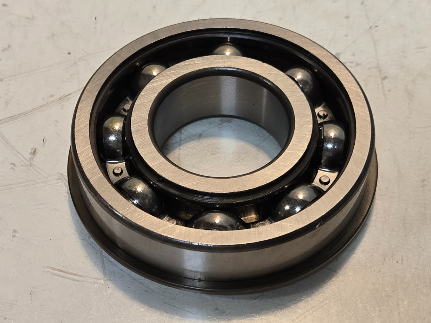 BCA Snap Ring Single Row Bearing 308L | 90 mm OD x 40 mm Bore x 22.9 mm Thick