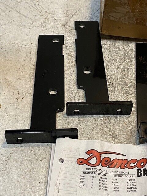 Demco Base Plate Hardware for Ford Edge 9518210