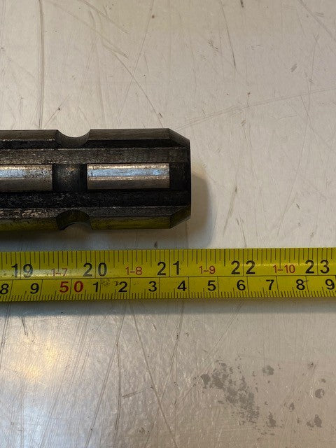 AGCO 3801424M1 Shaft 35mm 21-Spline 21-1/4" Long 33mm OD Shaft