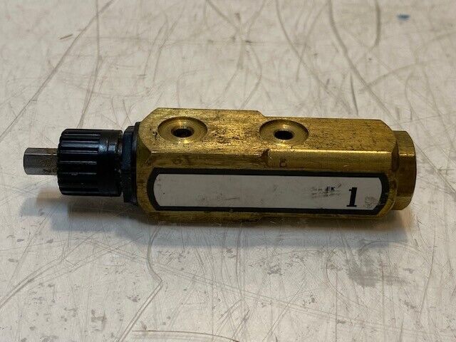 Master Pneumatics Line Lubricator Servo-Meter Valve 1 V 4" L 9mm ID 6mm Shaft