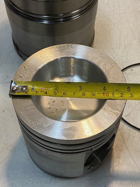Cummins Engine Cylinder Kit Piston 3606732 Sleeve 3080760 Pin 4083243