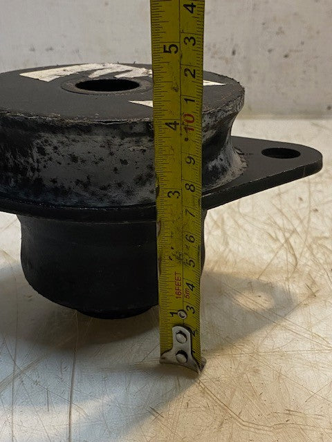 Engine Rubber Cabin Mount Isolator Metal Subframe Bushing 27mm Bore 7-3/4" Long