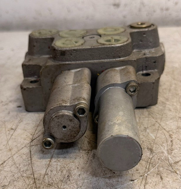 Multi-Spool Hydraulic Directional Control Valve 3/4 SAE Ports Industrial Unit