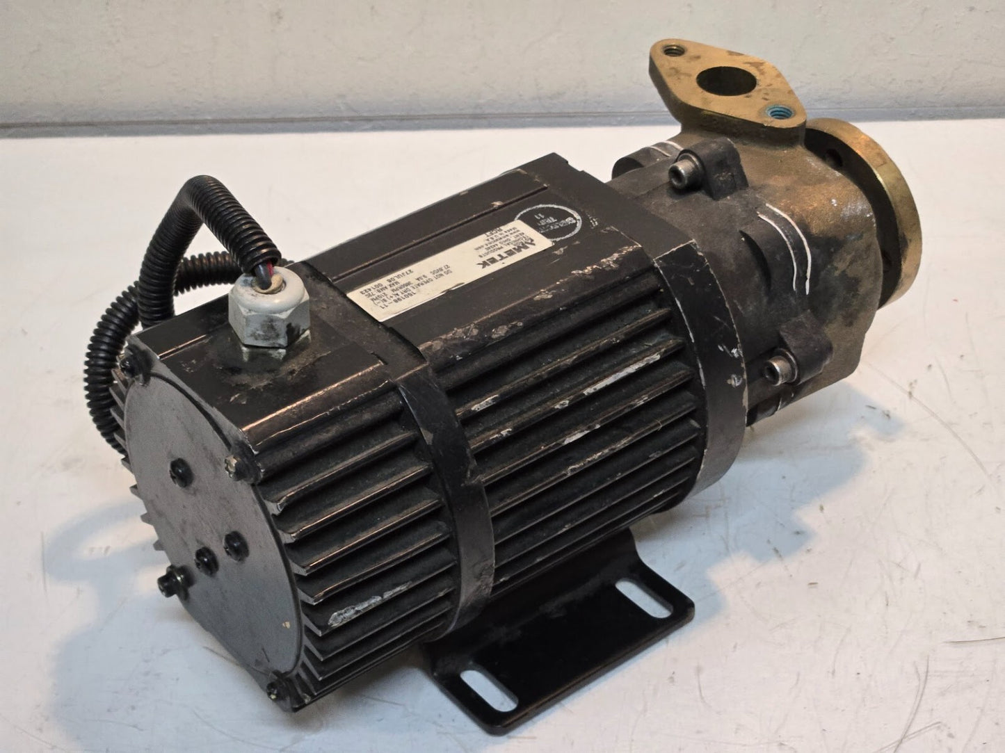 Ametek Rotron Seal-less Pump 150198-11 | 27.6 VDC | 9.0 A | 3850 RPM | 21 GPM
