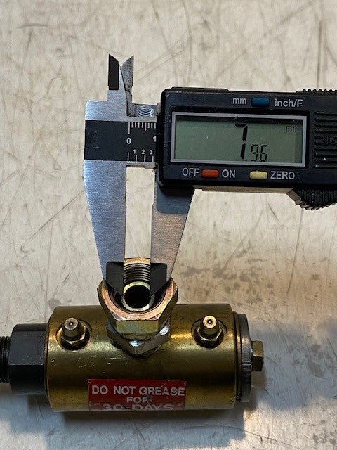 D&S Manufacturing Car Wash Hi-Pressure Swivel Fitting 4" x 2-3/4"