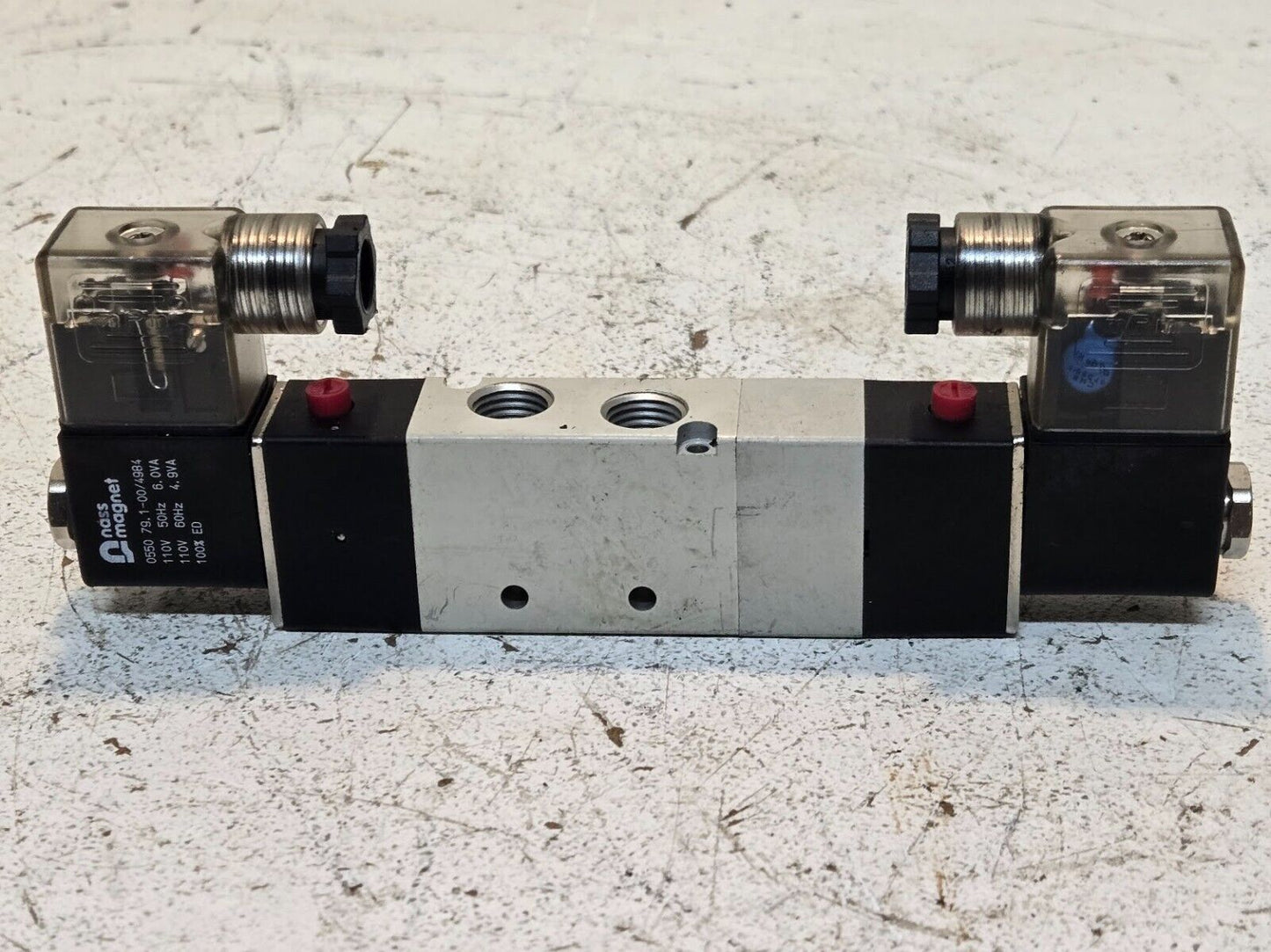 Hyvair Solenoid Valve SV204-543B-110A-SR | Max Pressure 135 PSI Temp 41-140 F