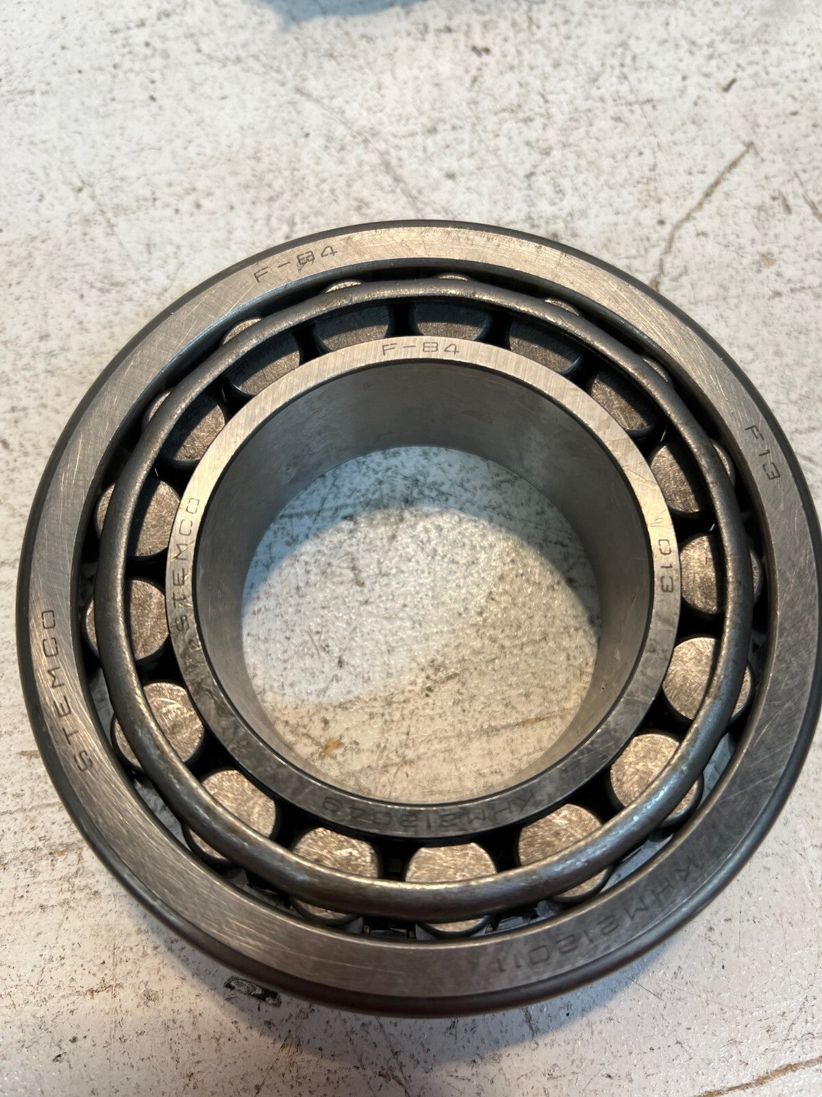 Stemco Bearing KHM212011 | KHM212049 | F13 F84 013