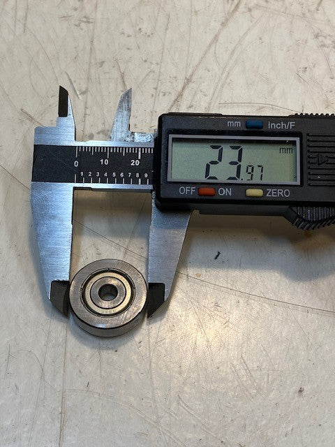 50 Qty of IKS 635Z Sealed Deep Groove Radial Ball Bearings 5x24x6mm (50 Qty)