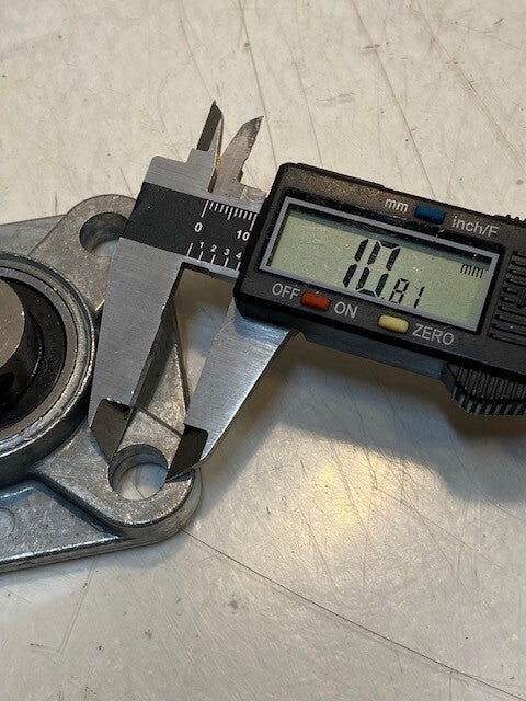 3 Quantity of Dayton 1F552 Ball Bearing Flange Units (3 Quantity)