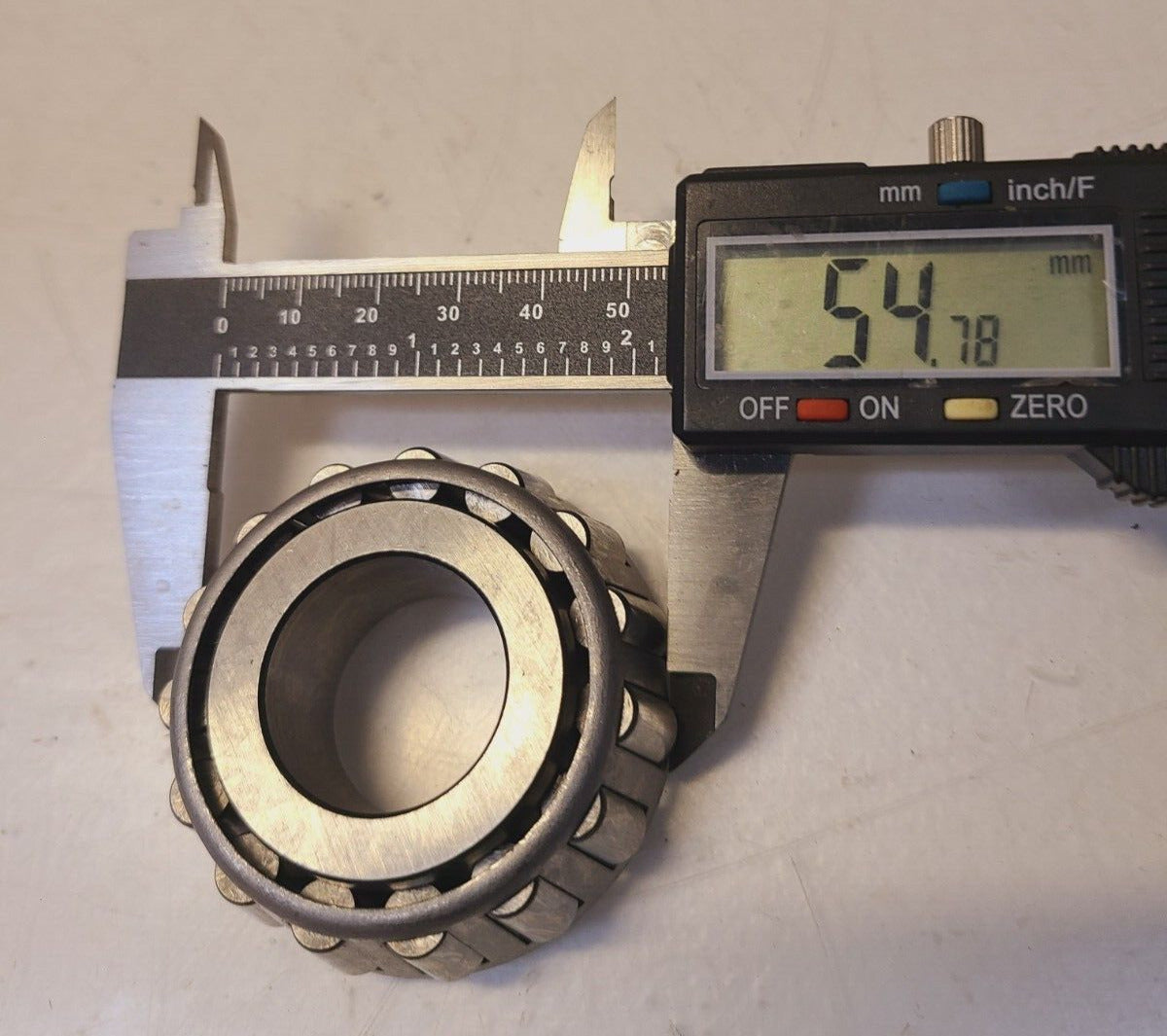 3 Quantity of KMM 15101 Tapered Roller Bearings 201.15101 | 15101 HL (3 Qty)