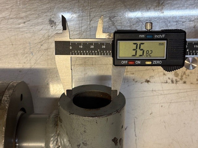 AHI Core Hydraulic Cylinder 27" Length 2" Shaft C13562 | EA32571