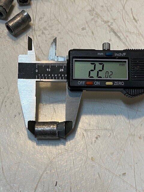 Box of 50 Shield Expansion 12-24x3/8 Caulking Anchors