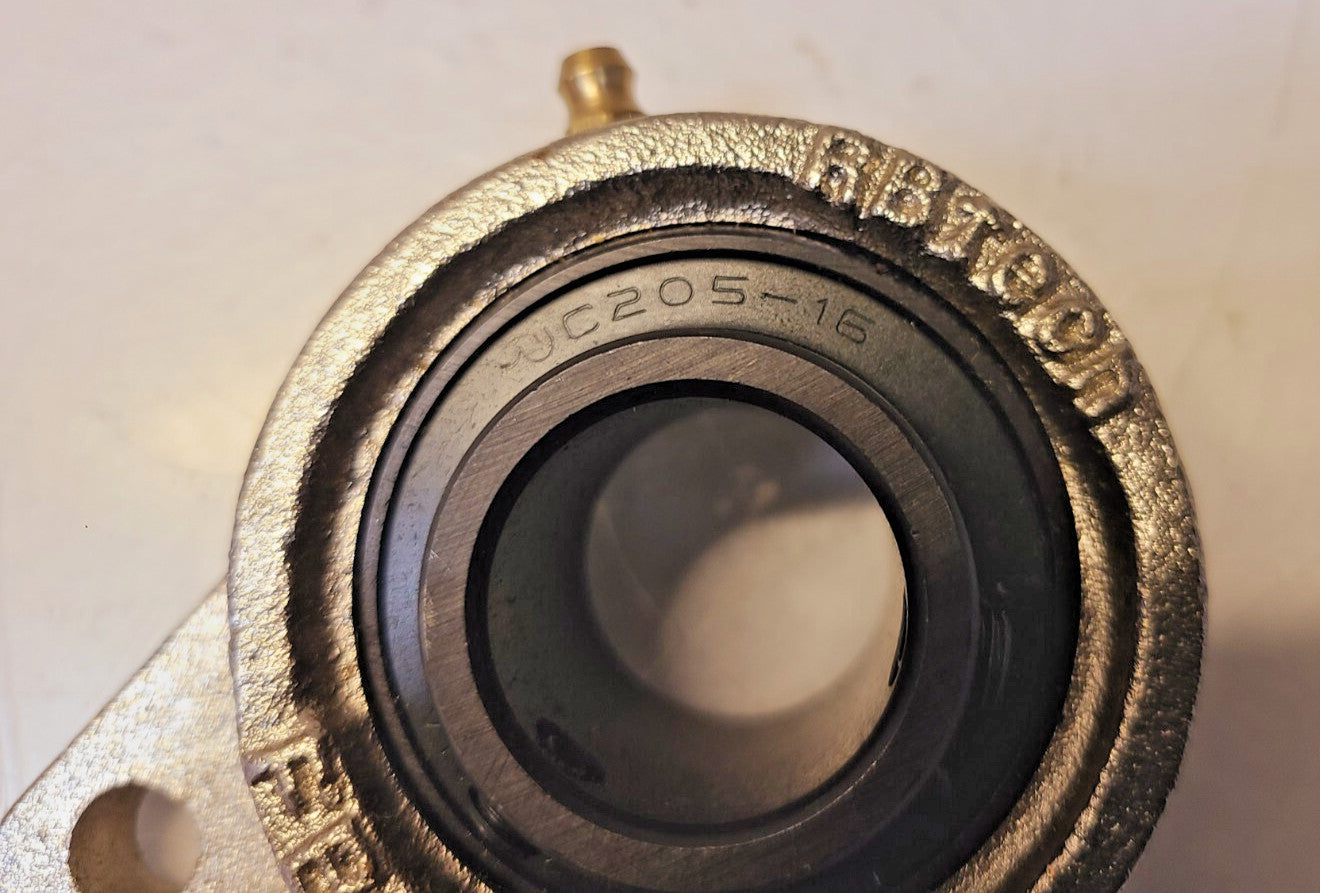 RBtech 3-Bolt Flange Mounted Bearing FB205 | UC205-16