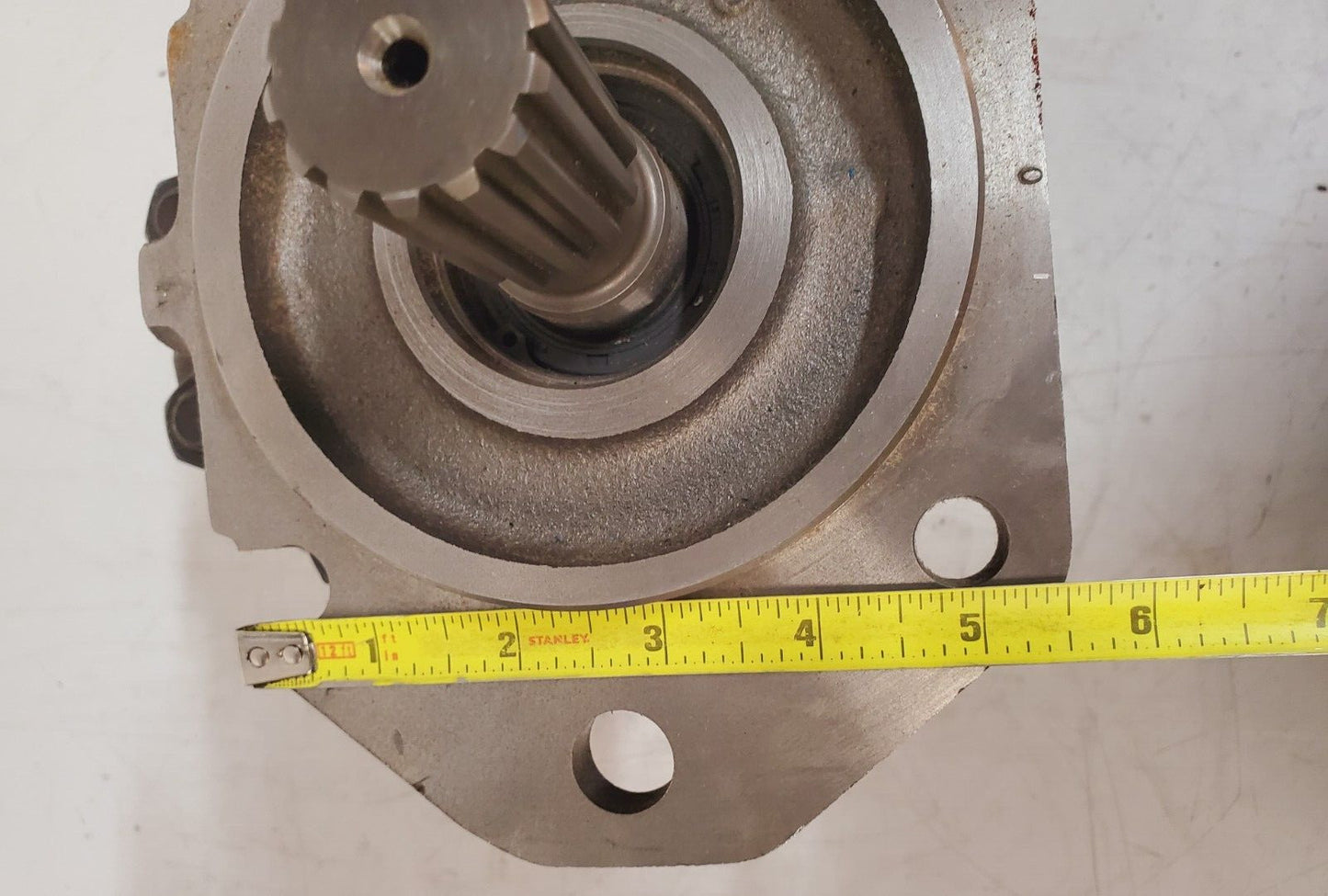 Concentric Rockford Hydraulic Pump 2993115-4912 | F30W-8D21C2-A34A12-S156 DAMAGE