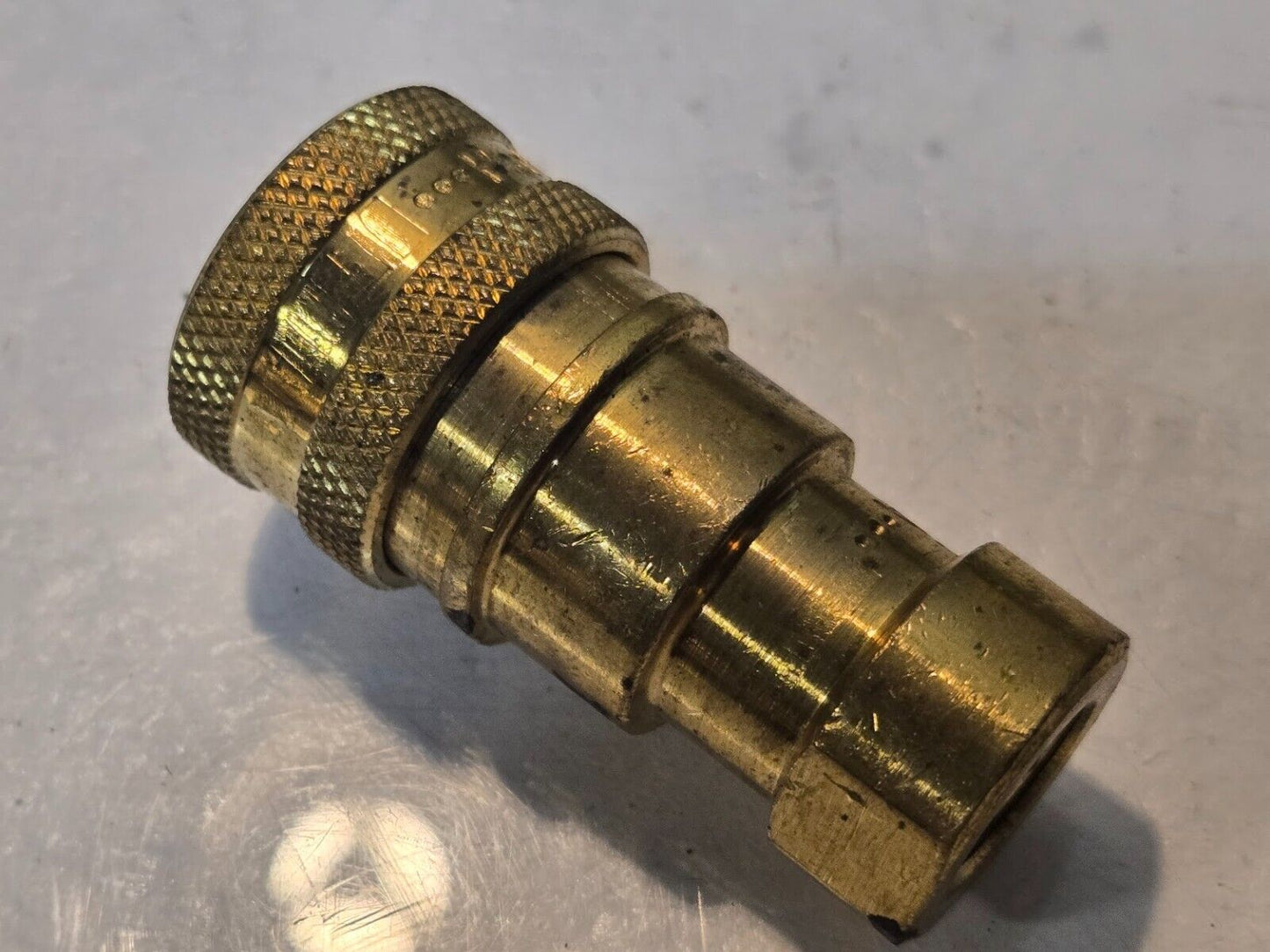3 Quantity of Parker BH2-60 Hydraulic Quick Connect Fittings 1/4-18 NPFT (3 Qty)