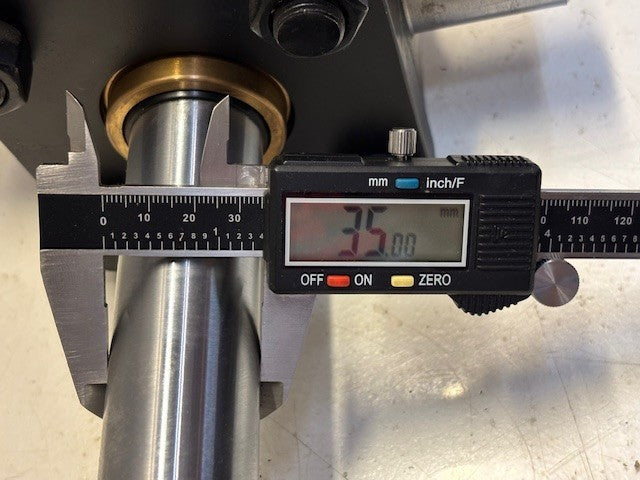 Cunningham MFG Hydraulic Cylinder | 31/2HSNT1N1112S3000