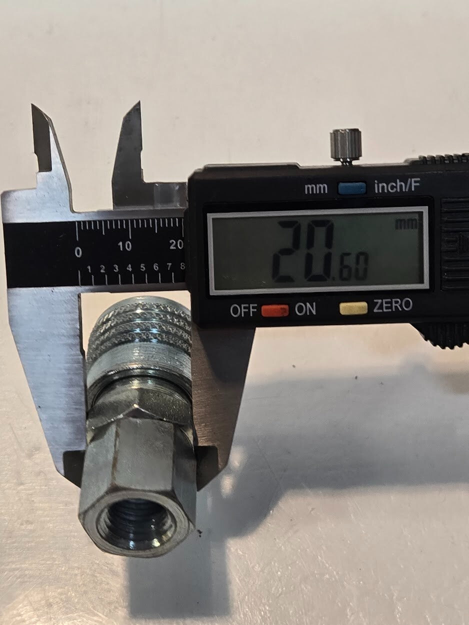 10 Quantity of Dynaquip D3 1/4" Pnuematic Quick Connect Couplings (10 Quantity)