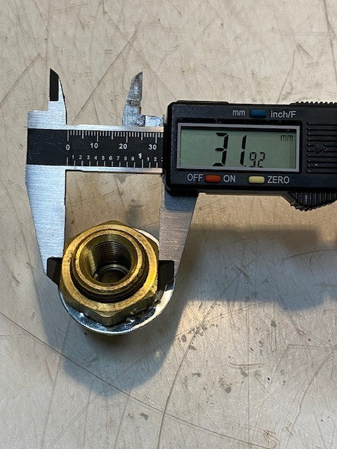 9 Qty of Brass Bulkhead Hex Fittings 1-5/8" Long 21mm Thread 32mm Hex (9 Qty)