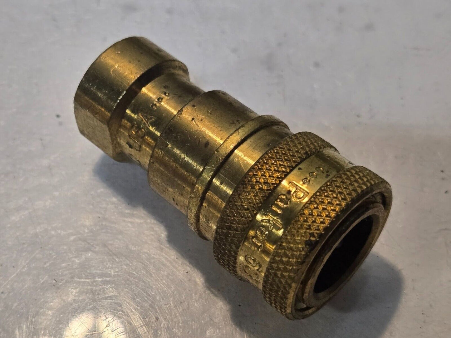 3 Quantity of Parker BH2-60 Hydraulic Quick Connect Fittings 1/4-18 NPFT (3 Qty)