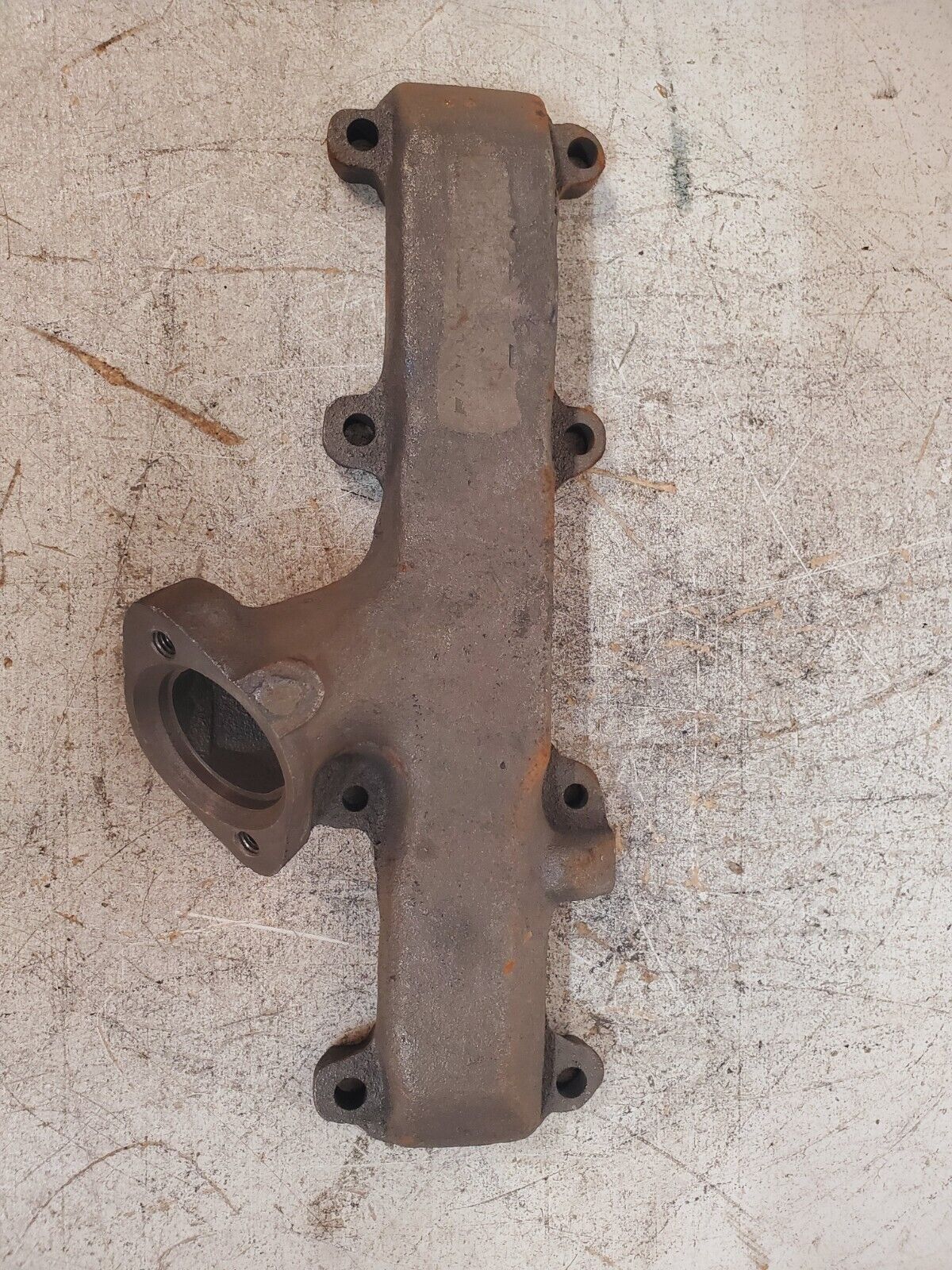 Exhaust Manifold Lenght 17.5" Width 4.5" Height 2"