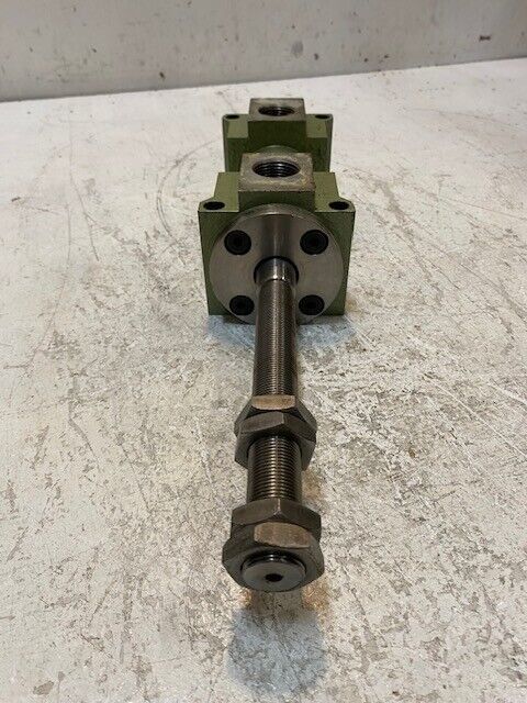 Hydraulic Cylinder 24mm Bore 11mm Holes 16mm Small End 20mm Big End