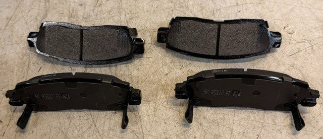 Akebono ACT883 ProAct Ultra-Premium Ceramic Disc Brake Pad Set Automotive Units