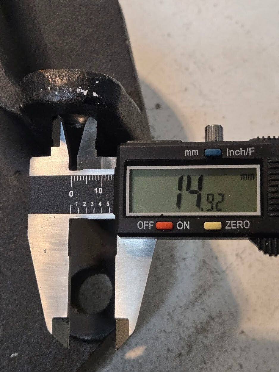 Front Spring Hanger Bracket 1658157C3 for International | 0214K | AD1