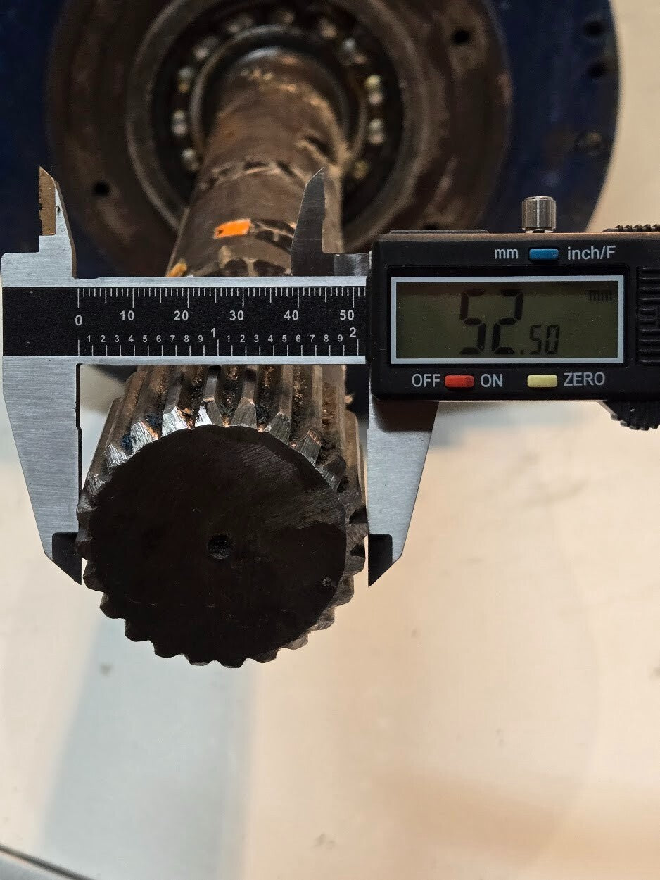 Decanter Planetary Gearbox 16734379 | 24 Spline Input Shaft 52.5mm Shaft