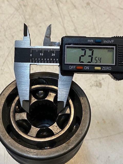 Constant Velocity CV Joint 16mm End 18mm Thread 22-Spline 24mm