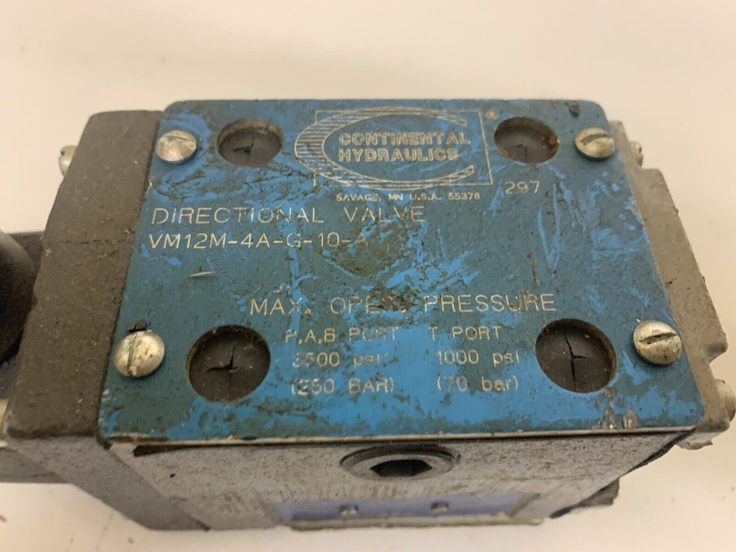 Continental Hydraulics VM12M-4A-G-10-A Directional Valve SEE DESCRIPTION