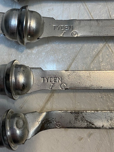 12 lb Bag of Hundreds Of Variety of Cargill Tyden 8" Tin-Plated Metal Ball Seals