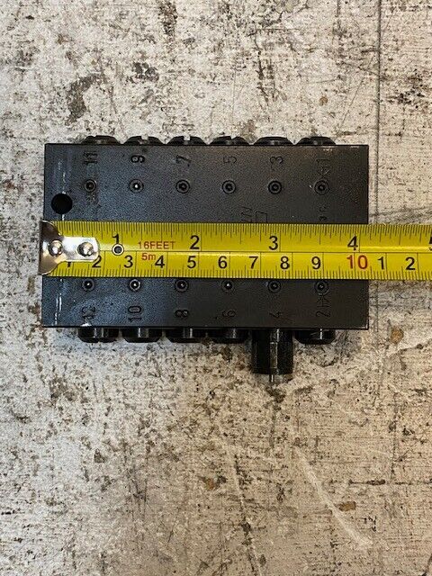 Lincoln Lubricating Block Metering Device SSV M04A13C