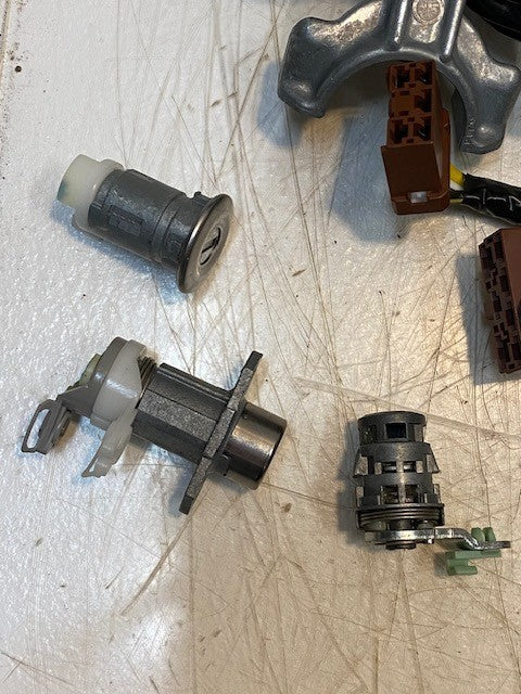Honda 06350-S02-A00 Key Ignition Lock Cylinder Set *Pictured Parts Only*