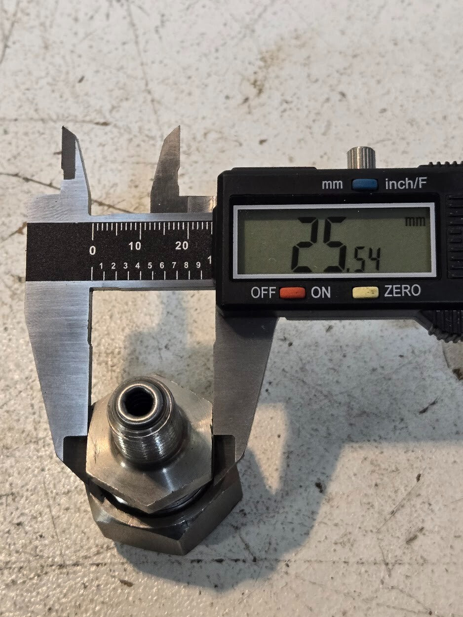 7 Quantity of Free Flow Grease Fittings with Vented Cap Body (7 Quantity)