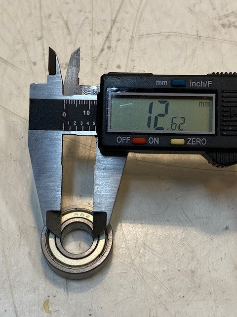 70 Quantity of R8Z Shielded Single Row Ball Bearings 13x29x8mm (70 Quantity)