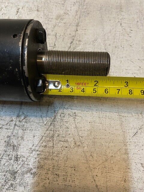 Hydraulic Cylinder C36556 | A8 800 250 81 | 17-3/4" Long 70mm OD 22mm Thread