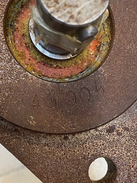 Hydraulic Pump 43004 | 14-1/4" L 6-3/4" W 6" H 14mm Bolt Holes