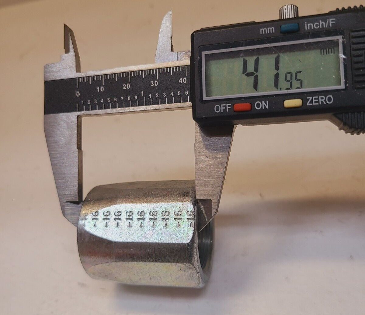 2 Quantity of Eaton Hose Sockets 1212-16 (2 Qty)