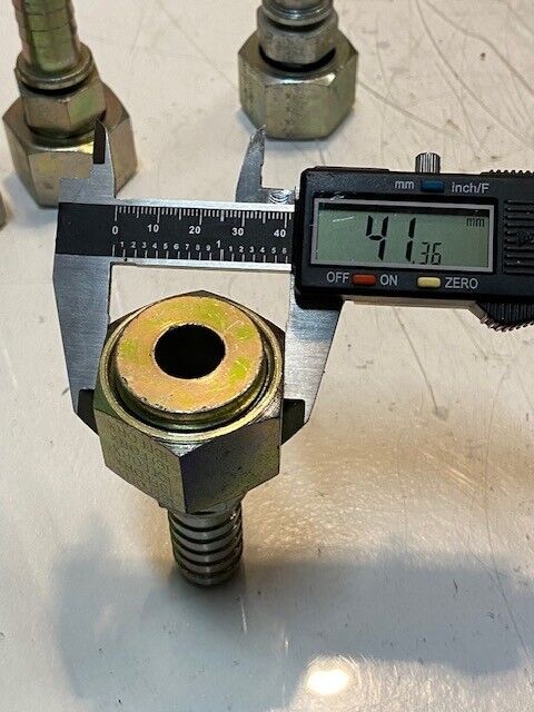 4 Quantity of Gates FFORX-16 Hydraulic Hose Coupling Fittings (4 Quantity)