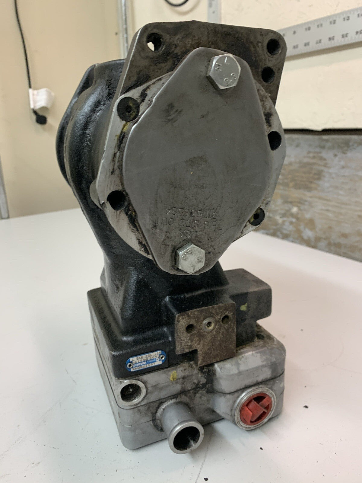 Wabco 4933780RX Compressor Unit Cummins 1 Cylinder Air Compressor 1409 66875