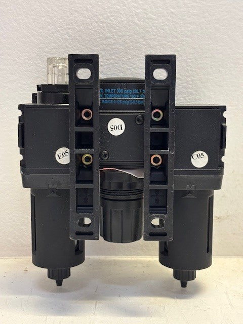 Wilkerson Air Pressure Regulator | F08-02-SK00 | R08-02-F0G0 | L06-02-LK00