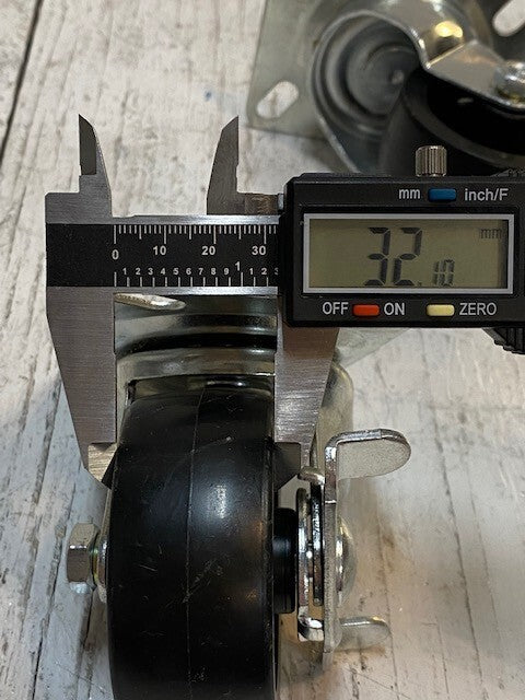 2 Pack of Standard Plate Casters 105mm Base 75mm OD 32mm Treadwidth(2 Quantity)