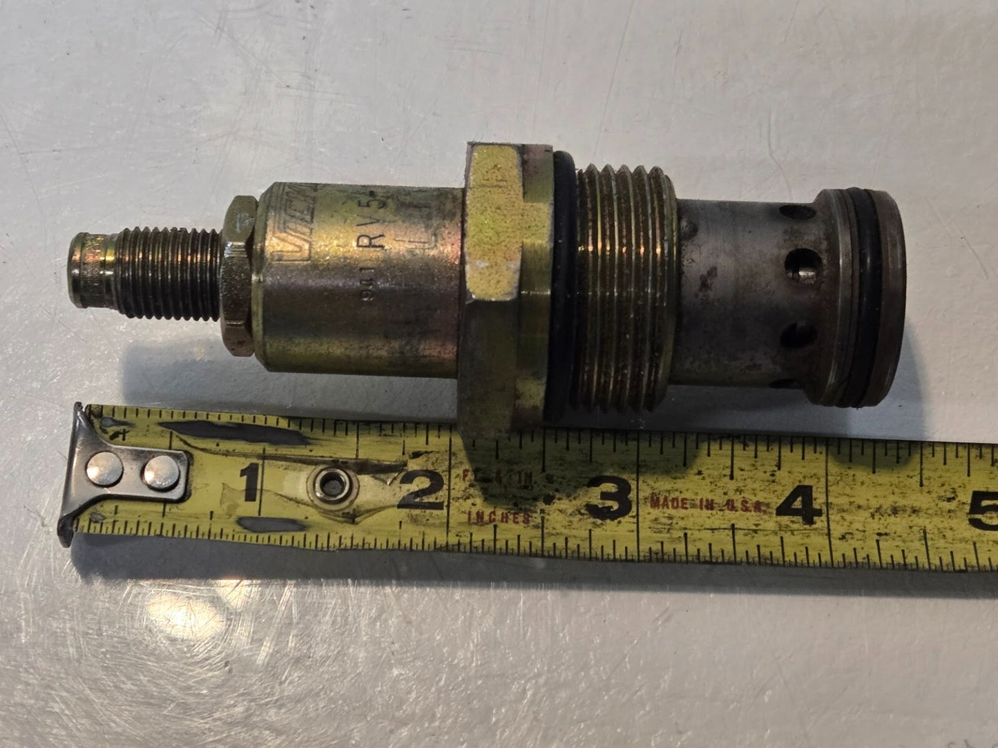 Vickers RV5-16-S-0-30 Pilot Operated Relief Cartridge Valve 4-1/4" Long 19mm Hex