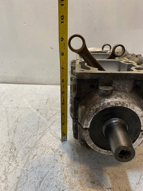 Rotax 700 - 6810890 / 6810940 Small 3 Cylinder Head Engine Block w/ Crankshaft